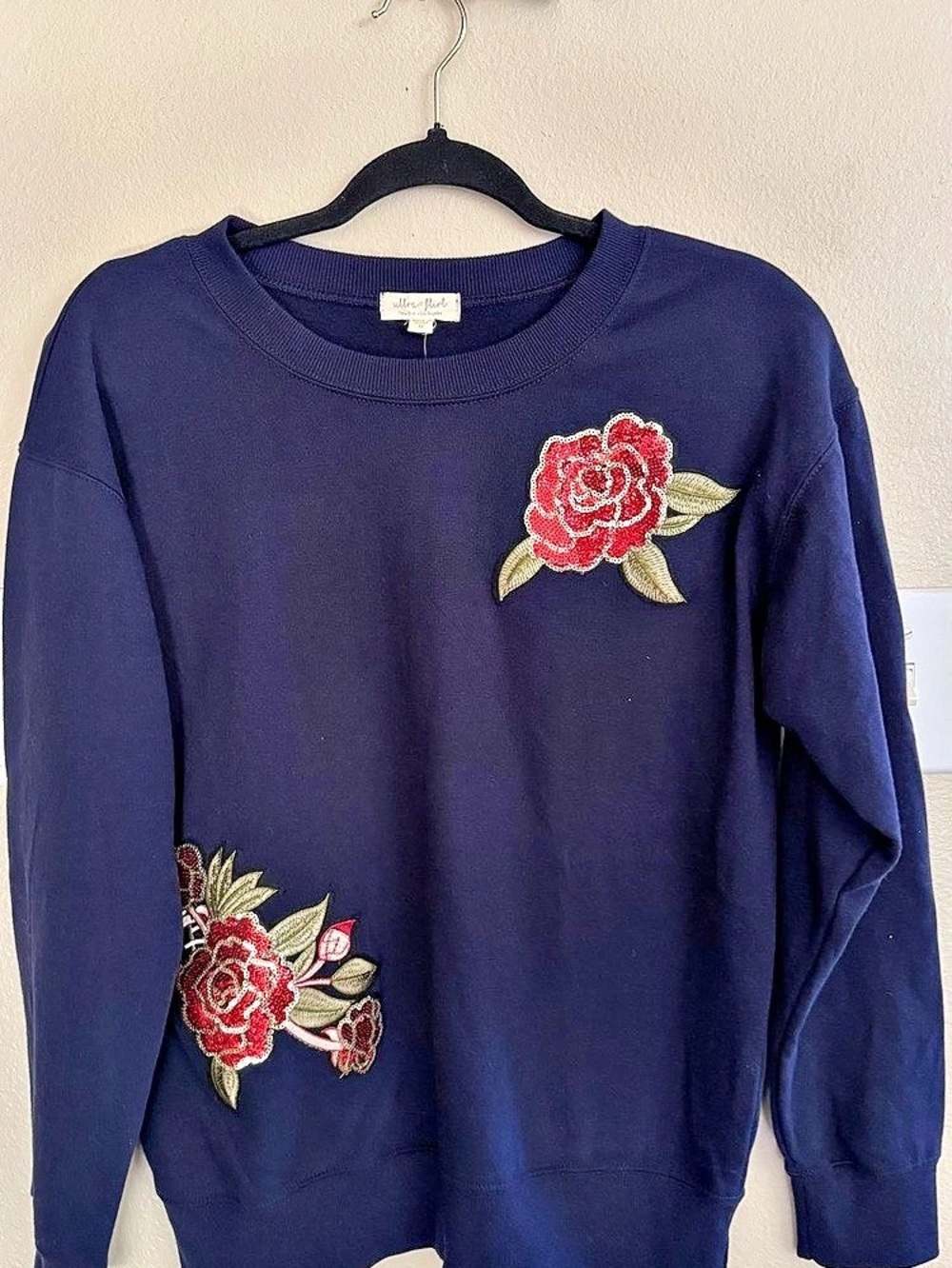 Ultra Flirt Floral Sweatshirt Floral Embroidered Sweatshirt Blue Size Medium NWT